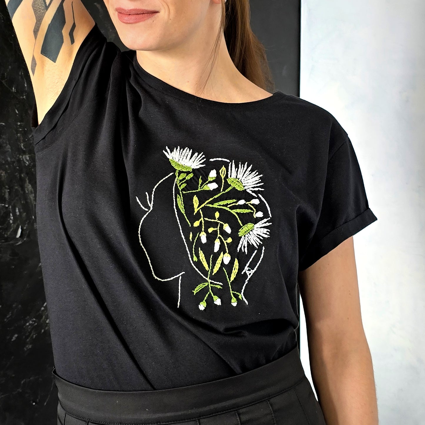 Anne-Marie Roth - Serie: Naturwesen - Organic Black Lady Shirt S - Unique Artwear